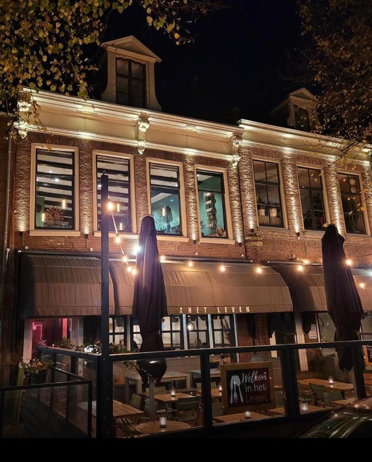 Stadslogies Het Leven Leeuwarden Buitenkant foto
